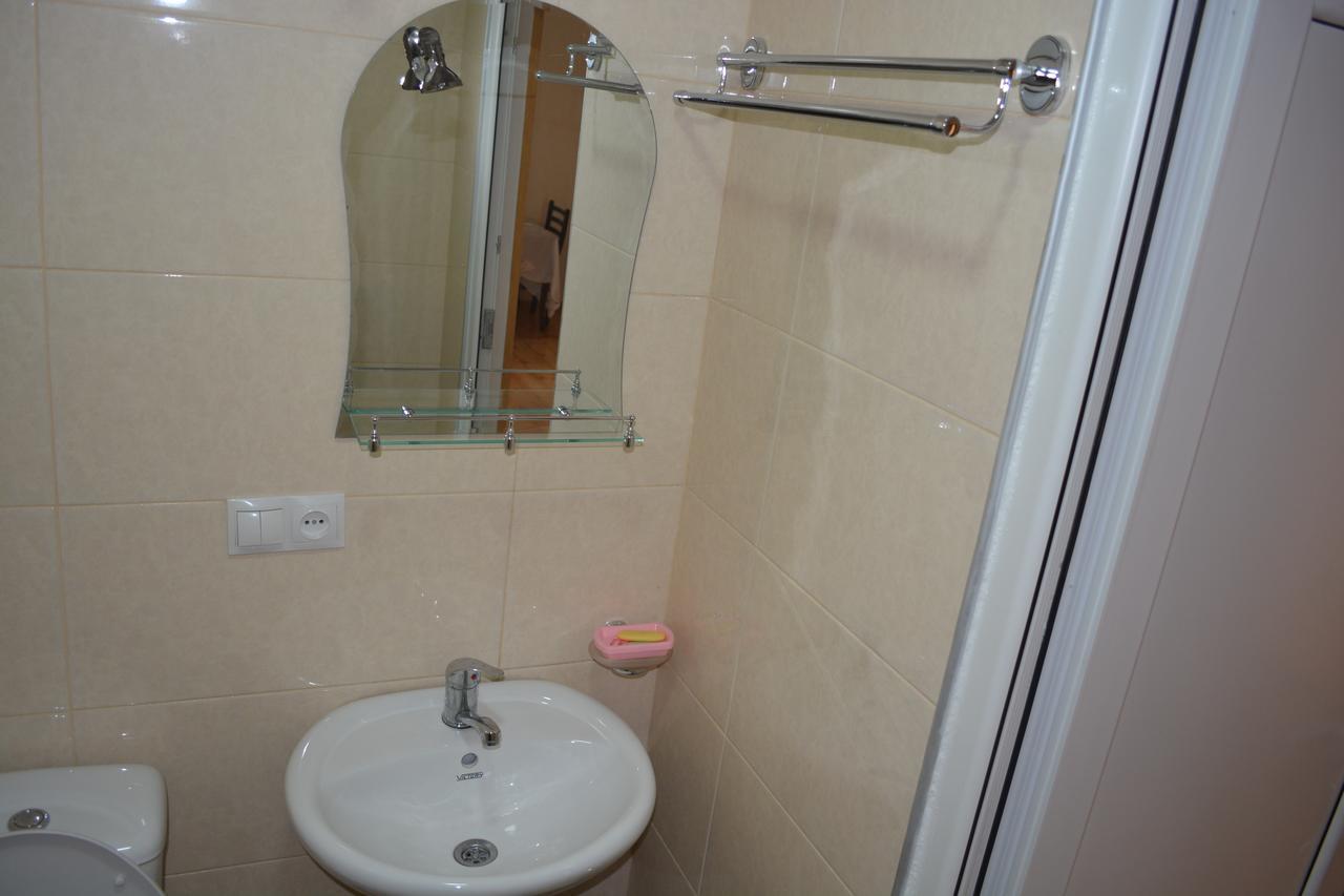 Ekaterine Guest House Казбеги Екстериор снимка