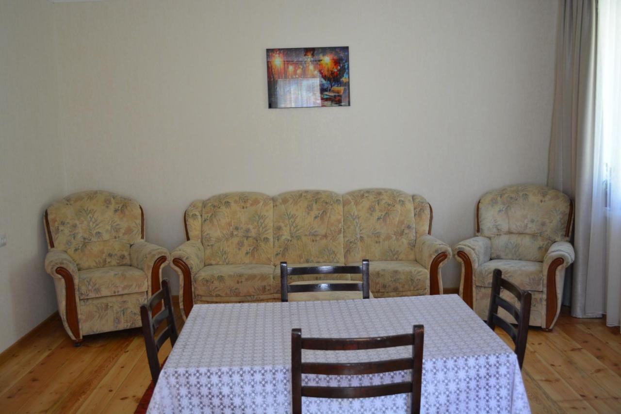 Ekaterine Guest House Казбеги Екстериор снимка