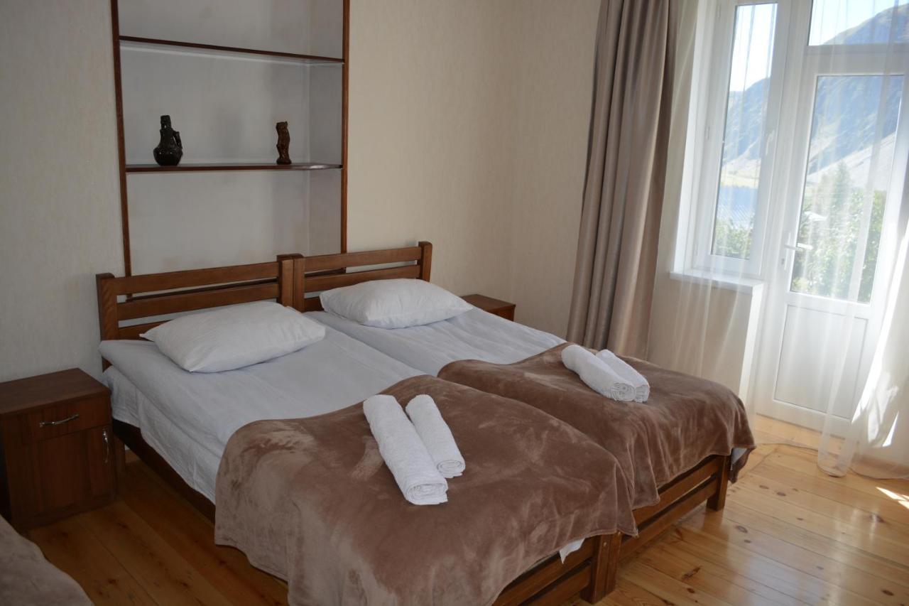 Ekaterine Guest House Казбеги Екстериор снимка